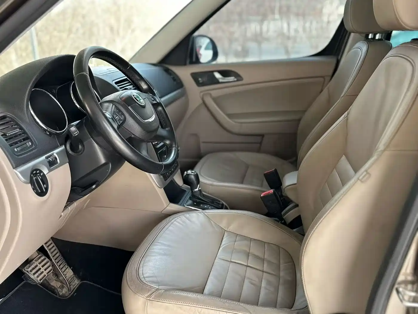 Škoda Yeti (Import) 2013 1.8T DSG Premium Edition фото 5