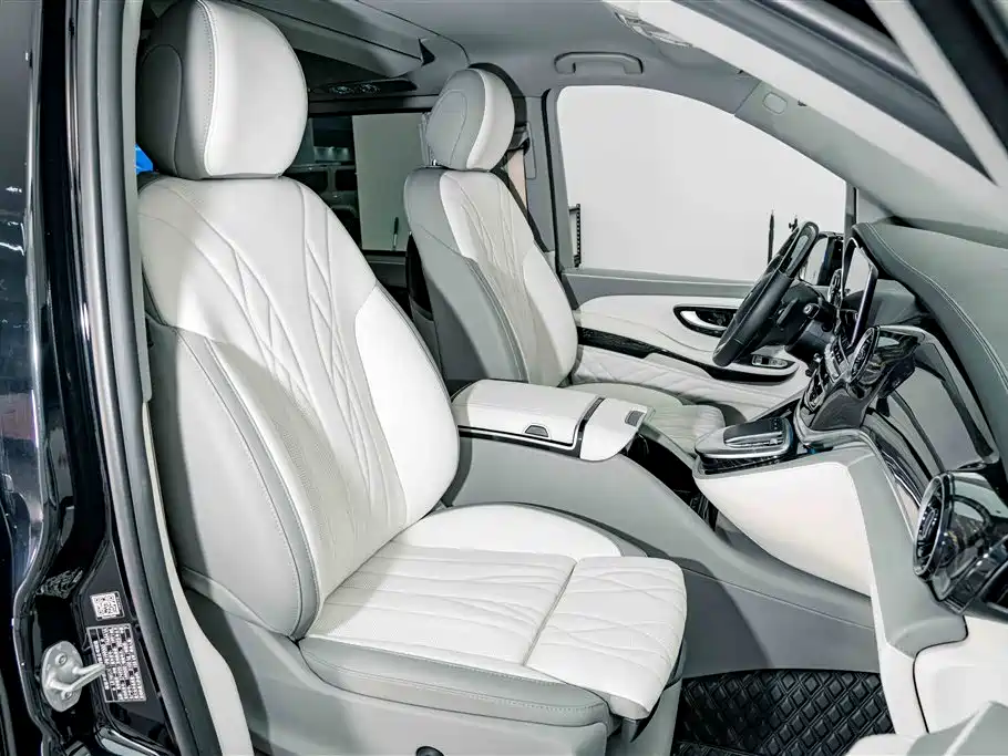 Mercedes-Benz V-Class 2022 V 260 L Long Wheelbase Prestige Edition фото 20