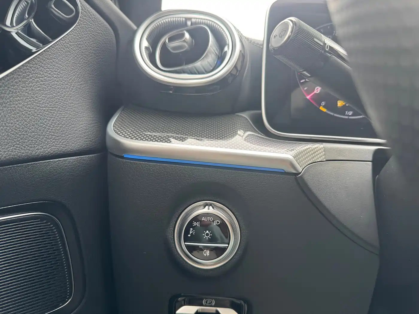 Mercedes-Benz C-Class 2023 C 260 L Sport фото 25