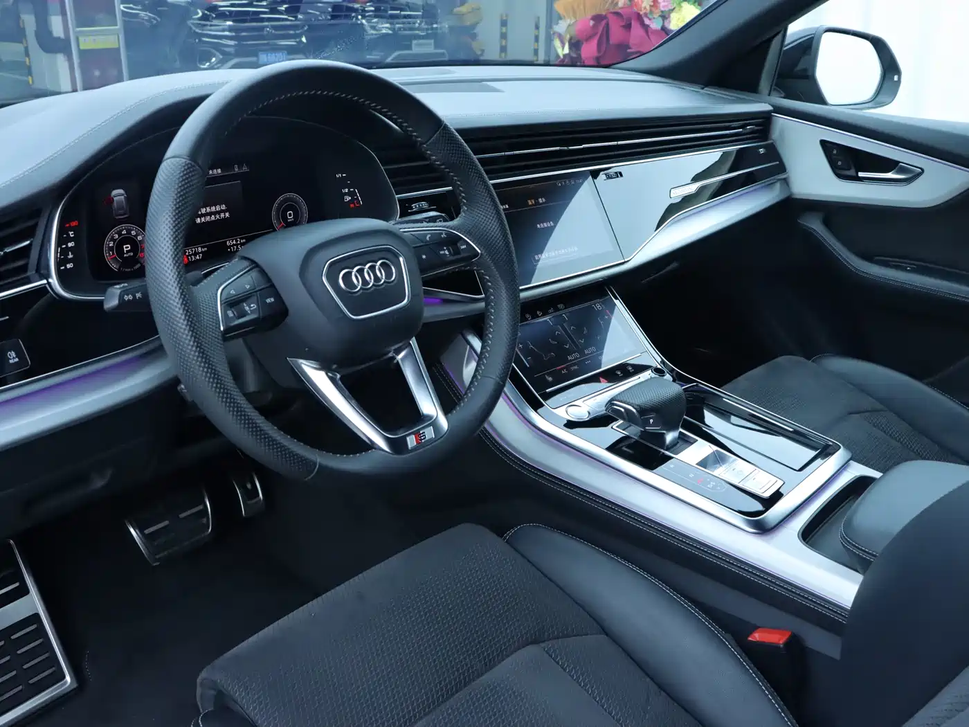 Audi Q8 2019 Model 55 TFSI Premium Dynamic фото 5