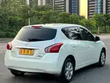 صورة 7 - Nissan Tiida