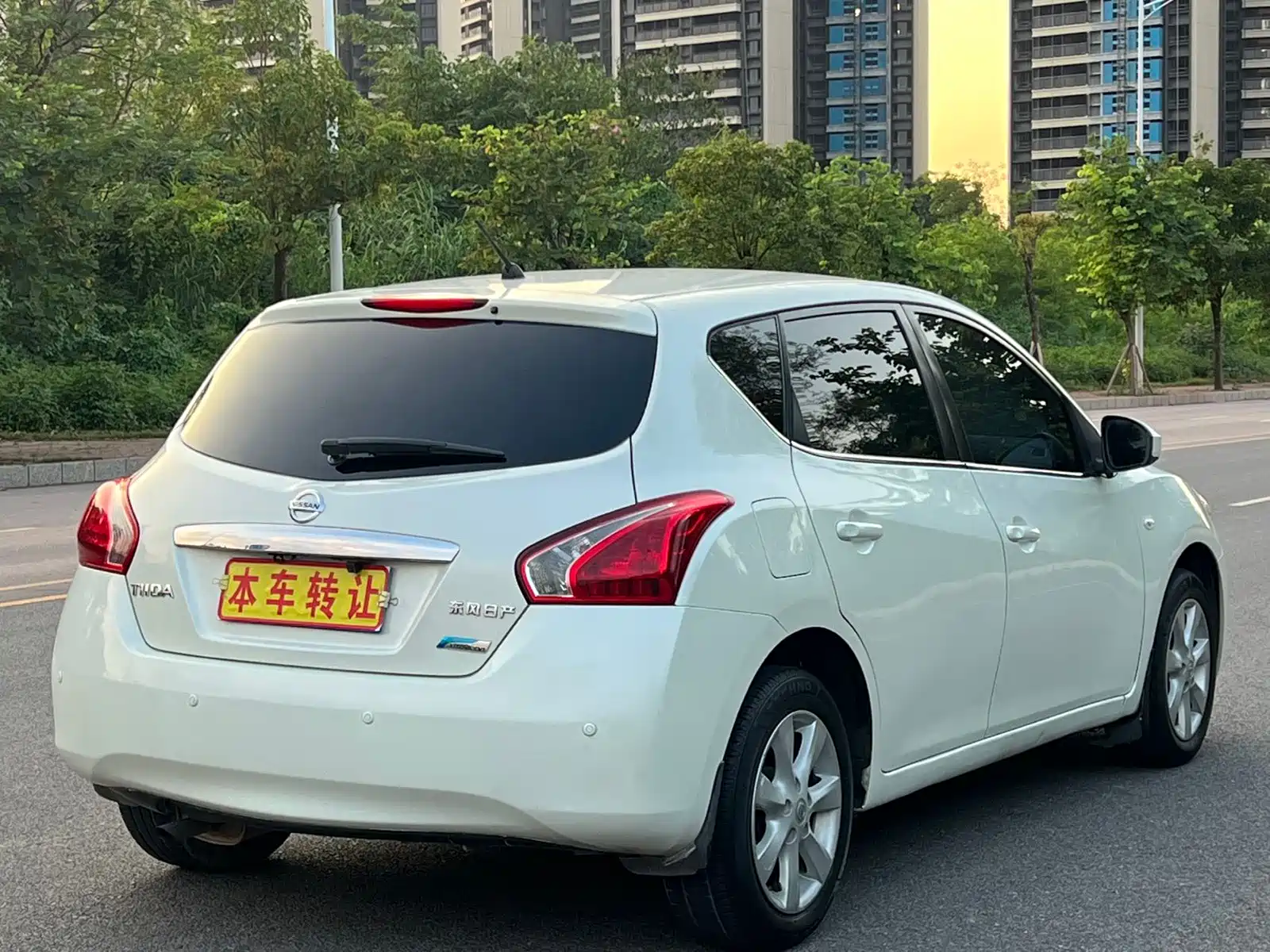 صورة 7 - Nissan Tiida