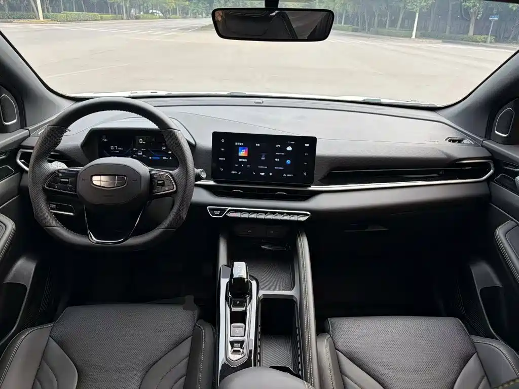 Geely Binyue 2026 2025 BinYue L 1.5TD DCT Beyond Edition