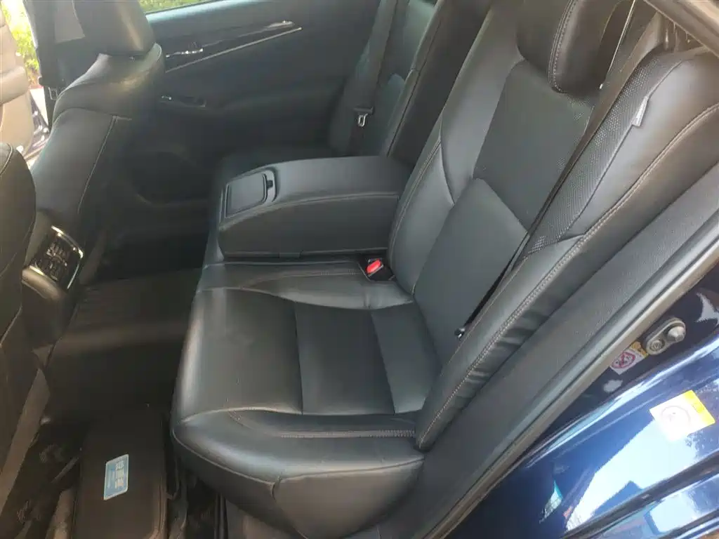 Toyota Crown 2018 2.0T Fashion Edition фото 15