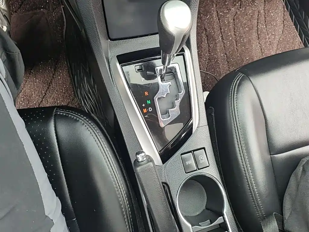 Toyota Corolla 2017 Facelift 1.2T S-CVT GL-i фото 14