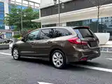 Фото 4 - Honda Jade