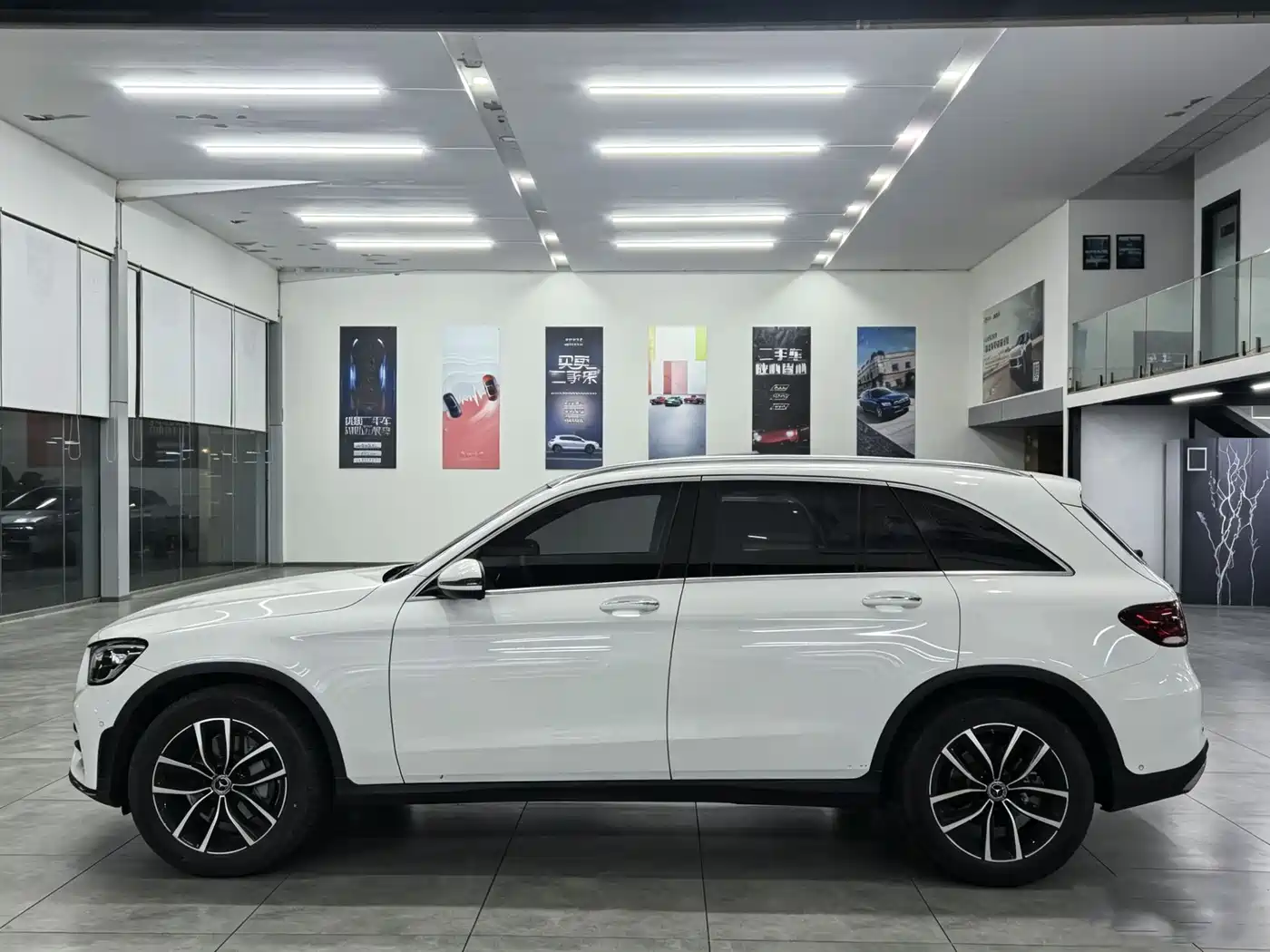 Mercedes-Benz GLC 2022 Model GLC 260 L 4MATIC Luxury Edition фото 4