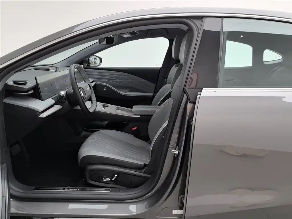 GEELY GALAXY GALAXY E8