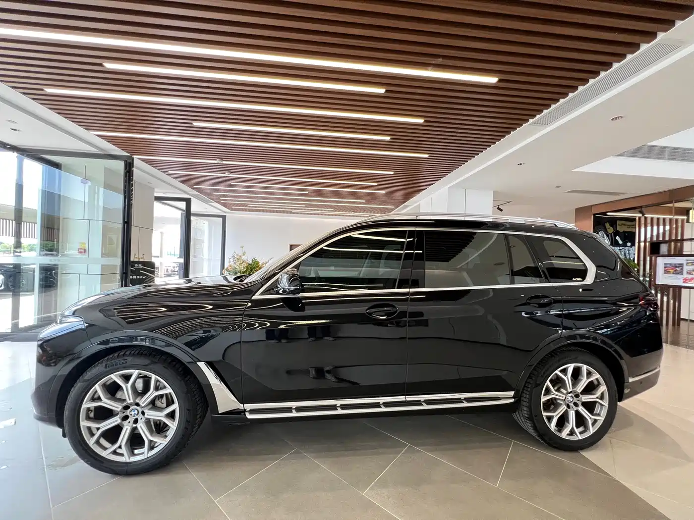 BMW X7 2023 xDrive40i Leading Luxury Package фото 3