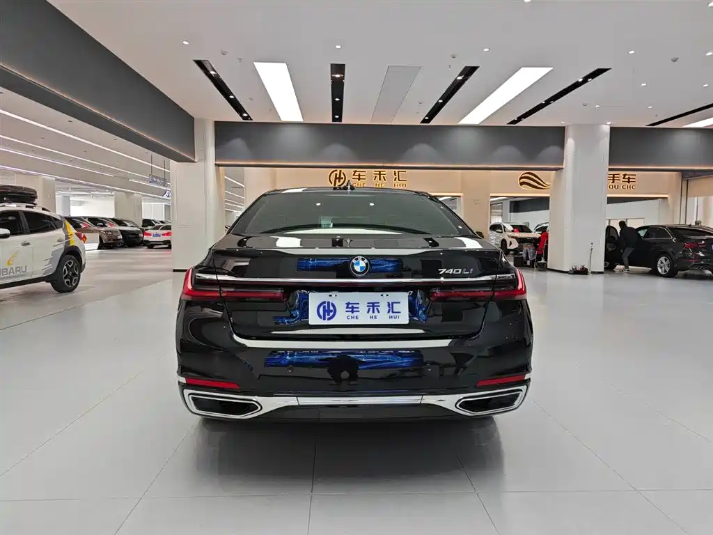 BMW 7 Series 2021 Model 740Li Leading Luxury Package фото 12