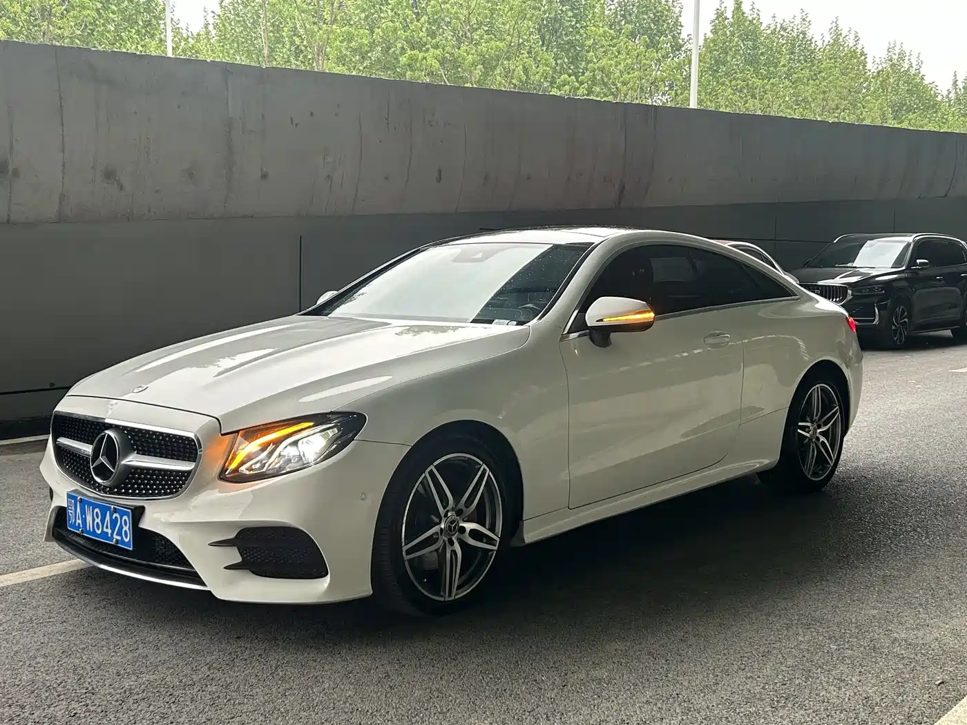 Mercedes-Benz E-Class (Import) 2017 E 200 4MATIC Coupe