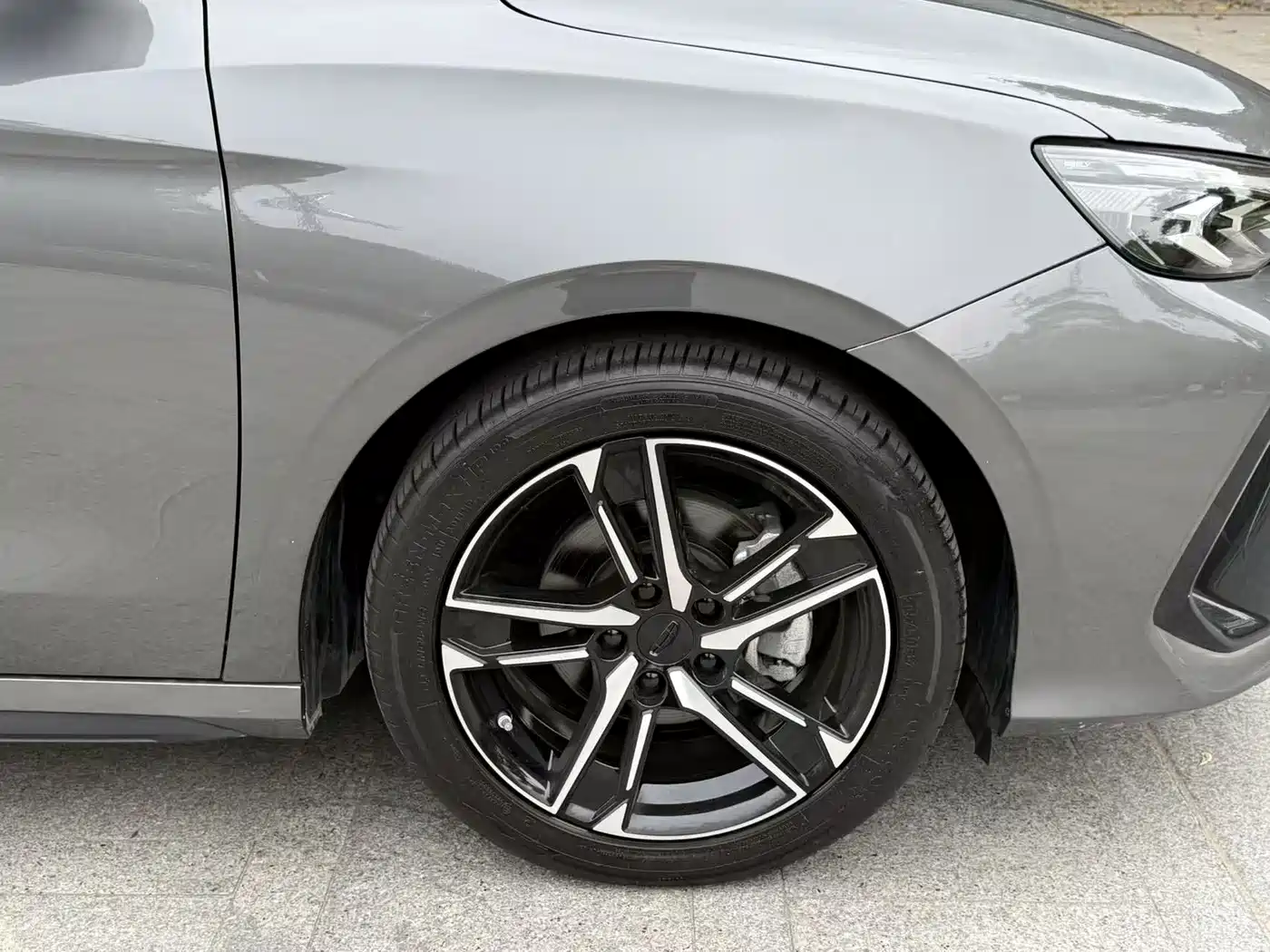 GEELY AUTOMOBILE BINRUI