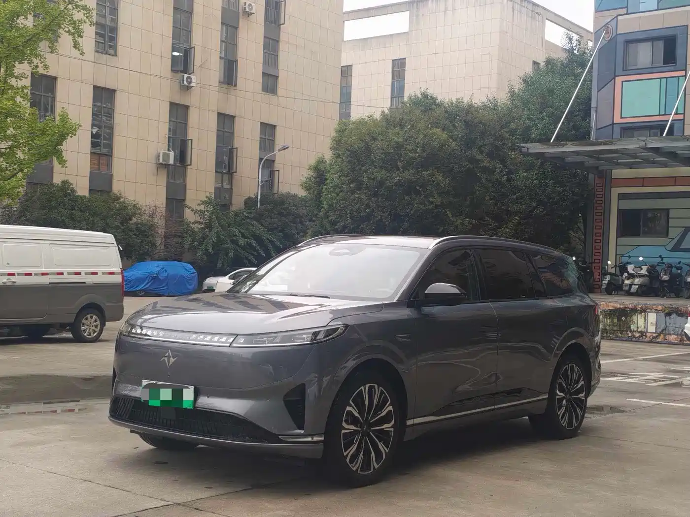 Dongfeng Yipai eπ008 2025 2026 6-seater Pure Electric Family Edition