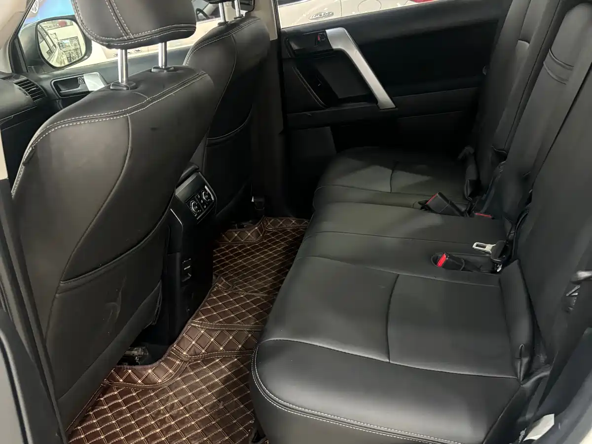 Toyota Prado 2018 3.5L Auto SX фото 15