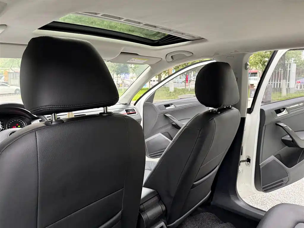 Volkswagen Santana 2017 Gran Santana 1.6L Auto Luxury фото 18
