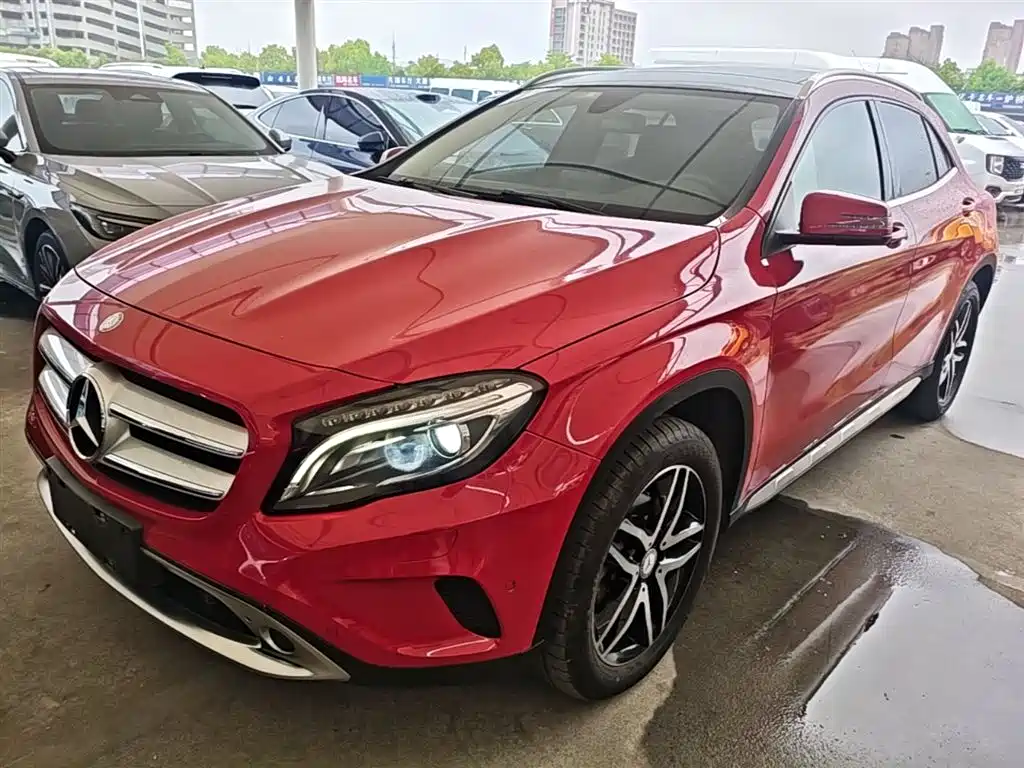 Mercedes-Benz GLA 2016 GLA 200 Fashion фото 2