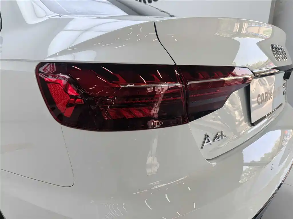 Audi A4L 2023 40 TFSI quattro Luxury Sport фото 16
