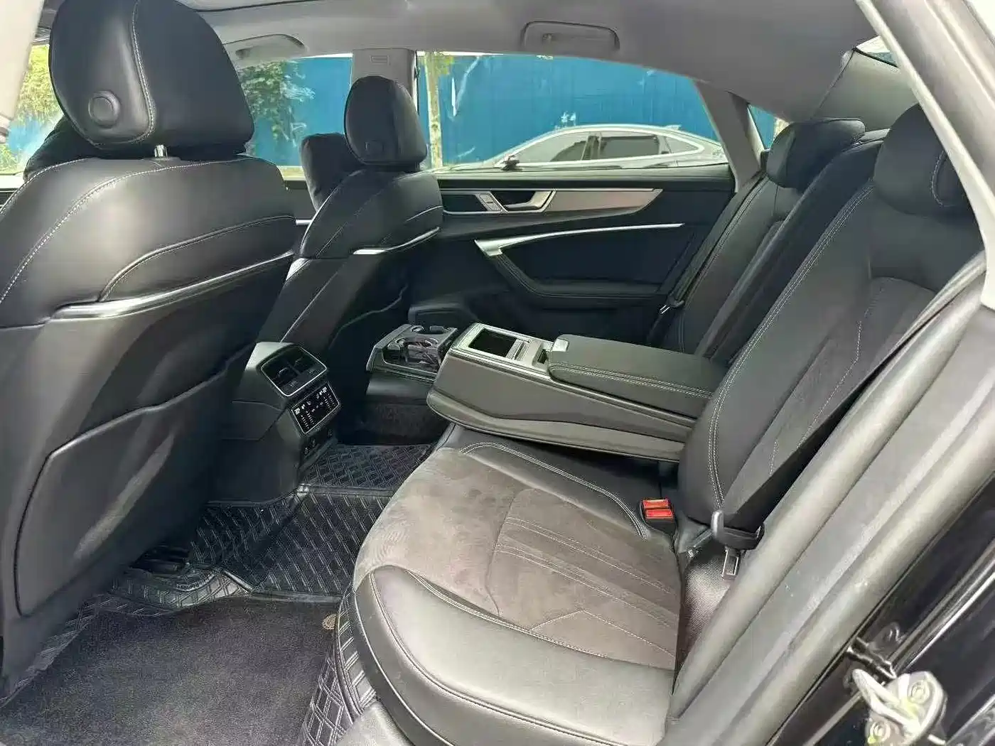 Audi A7L 2026 2025 Model Year 45 TFSI Luxury