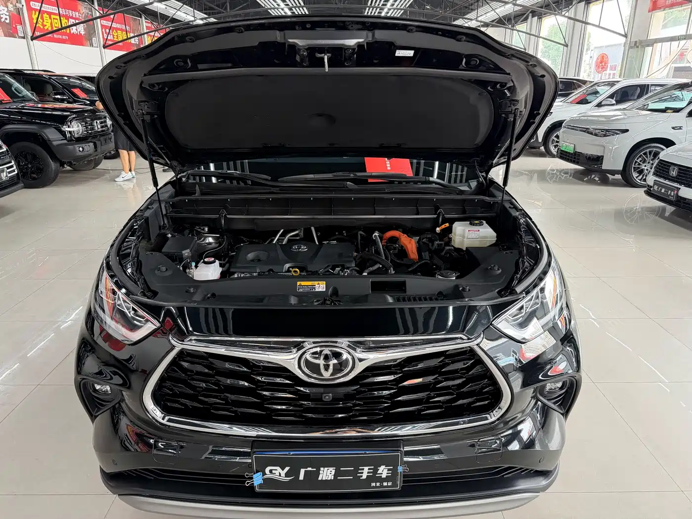 Photo 27 - Toyota Highlander