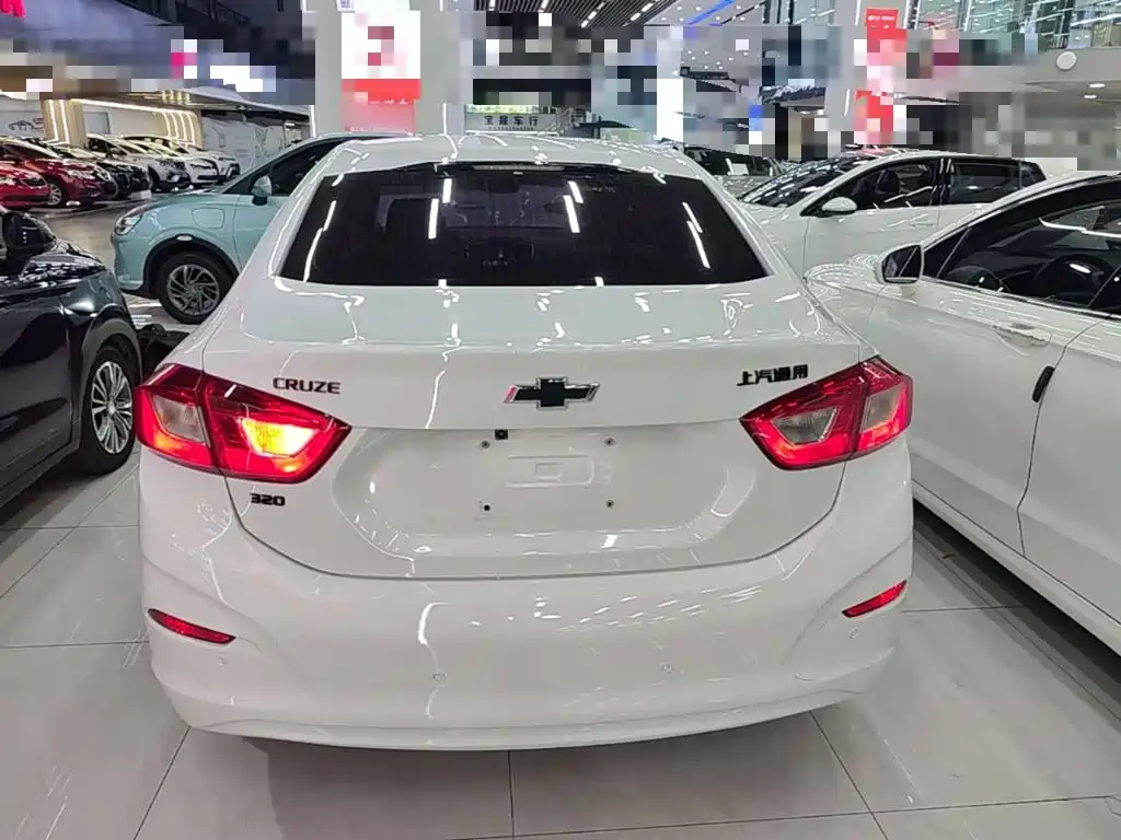Chevrolet Cruze 2019 2018 Redline 320 Automatic Pioneer Edition