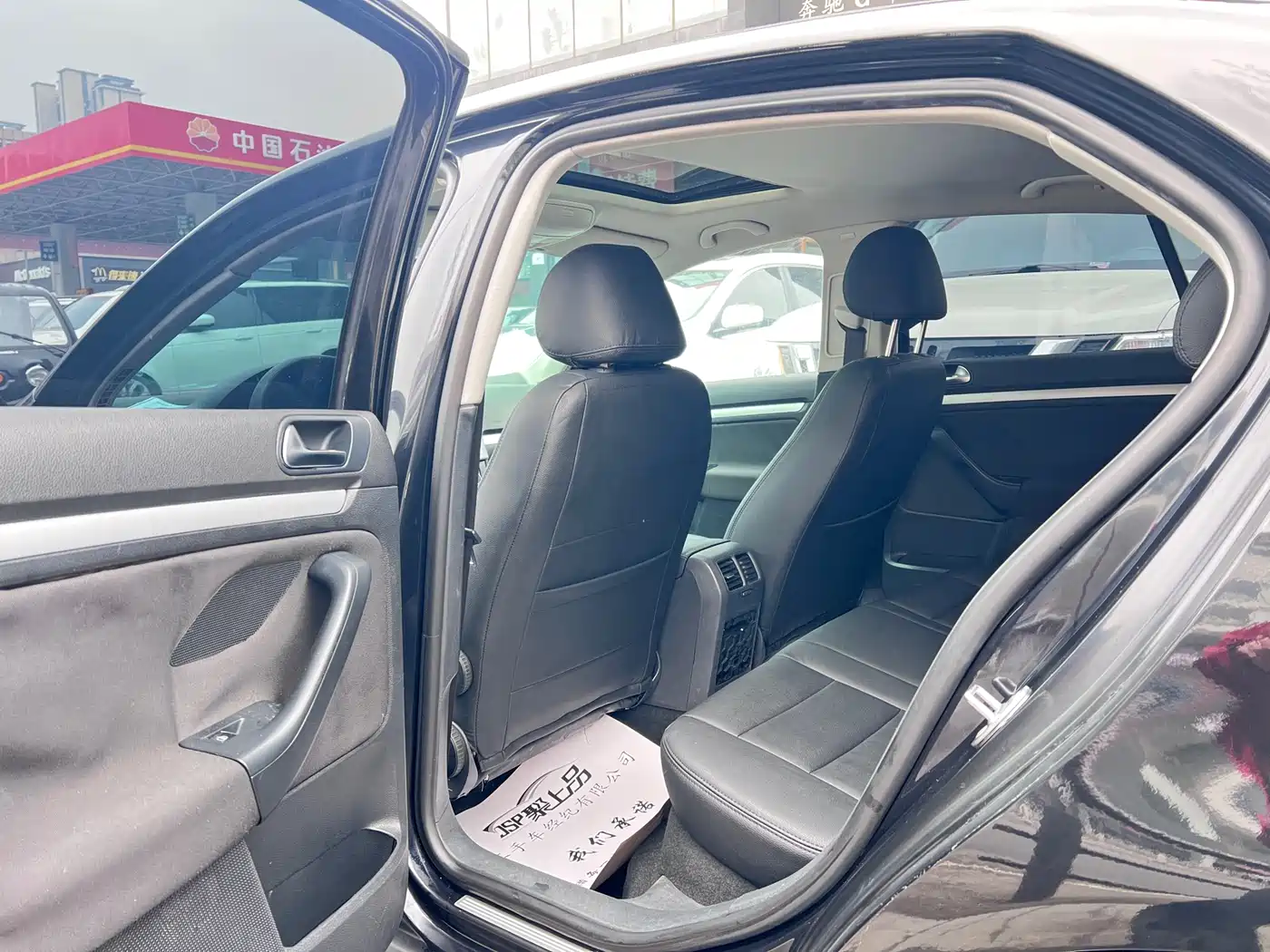 Volkswagen Sagitar 2011 1.4TSI Auto Luxury фото 5