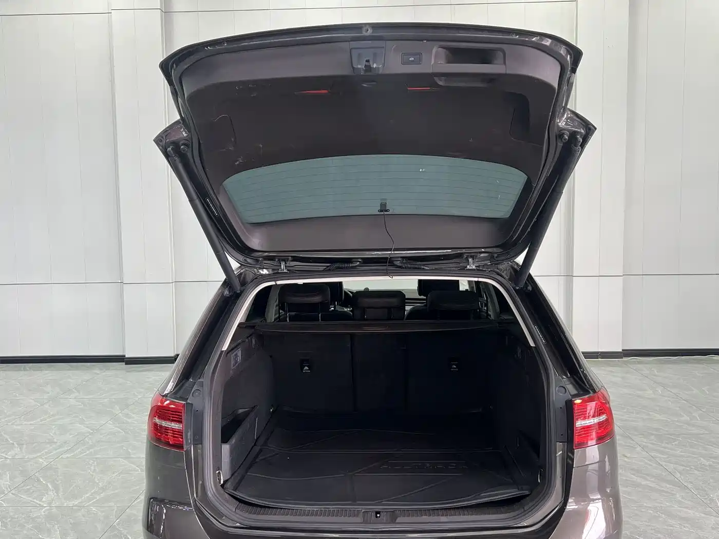 Volkswagen Weilan 2016 380TSI 4WD Explorer Edition фото 16