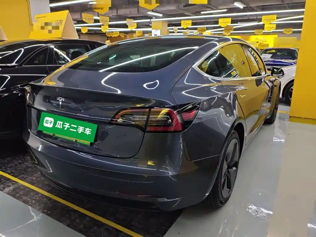 TESLA MODEL 3 (IMPORTED)