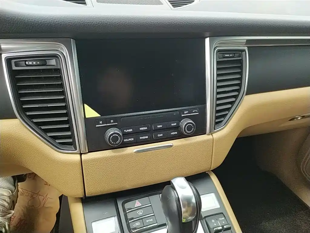Porsche Macan 2017 Macan 2.0T фото 13