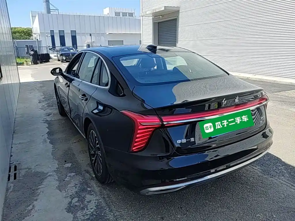 Hongqi H5 2023 2.0T Auto Smart Connect Flag Comfort фото 9
