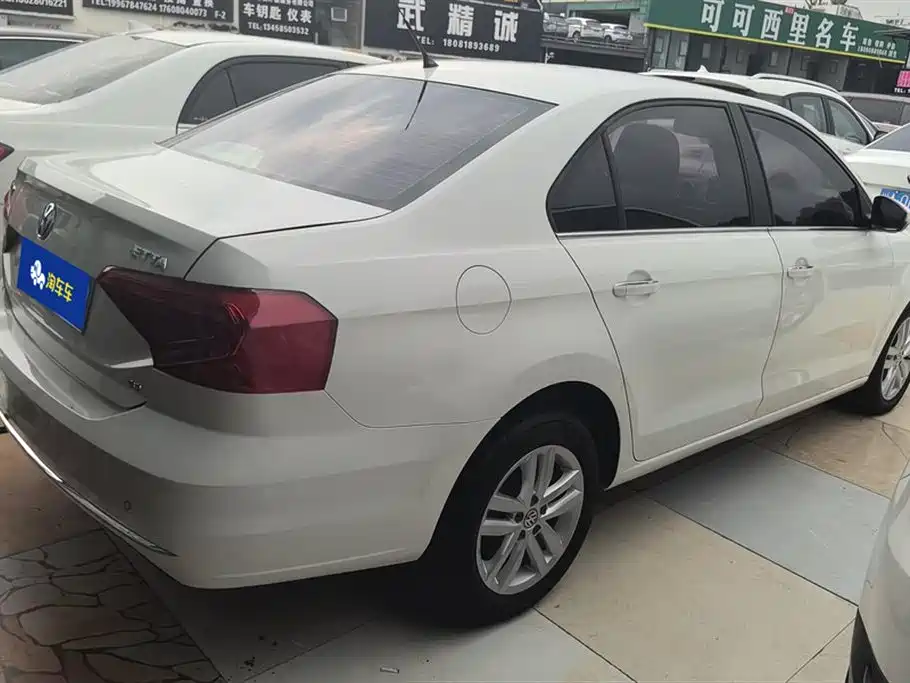 Volkswagen Jetta 2019 Dream Edition 1.5L Auto Fashion фото 3