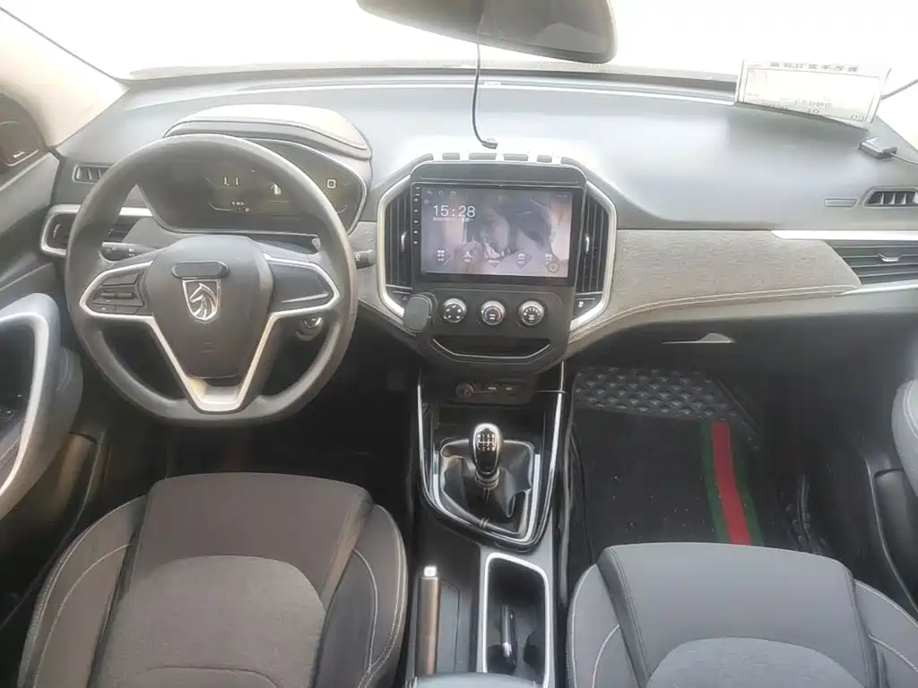 Baojun 530 2021 2021 Global Anniversary Edition 1.5T Manual Comfort 5-seater