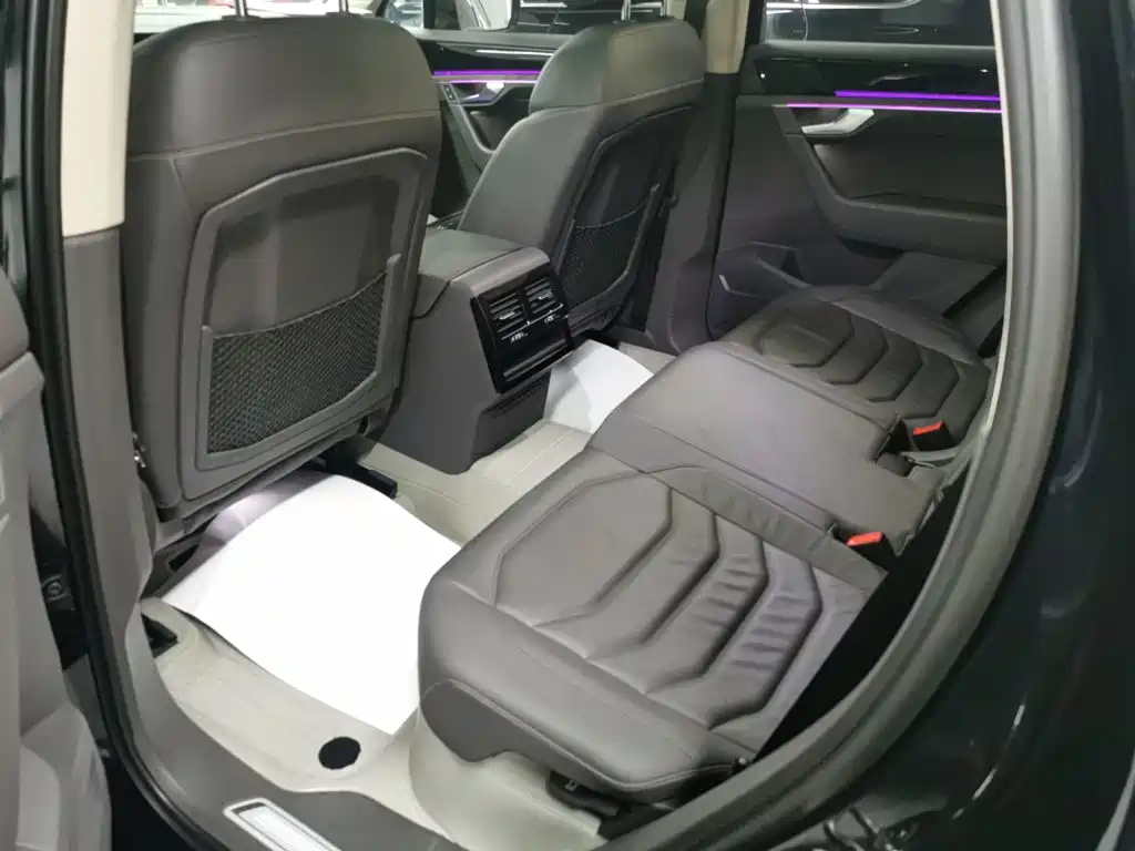 Volkswagen Touareg 2022 2022 3.0TSI Rui Xiang Edition Gloss Black Sport Package