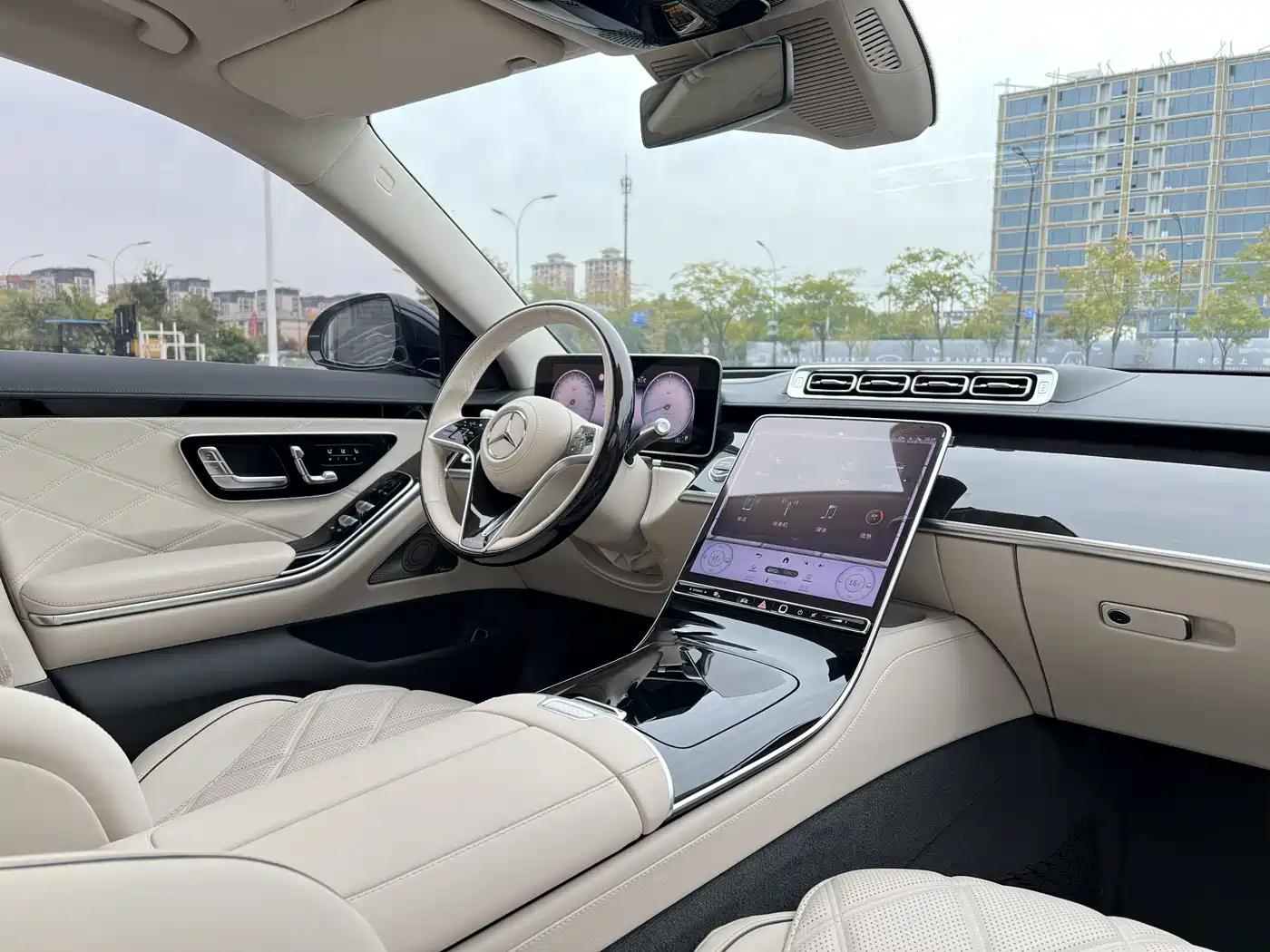 Mercedes-Benz Maybach S-Class 2025 Model S 480 4MATIC фото 8