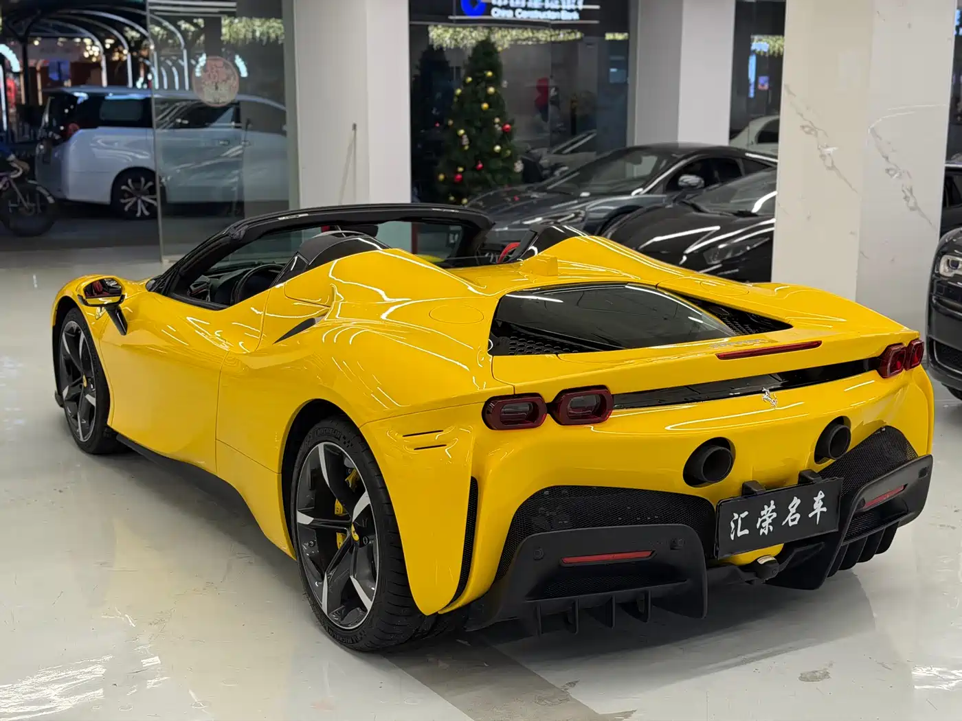 Ferrari SF90 2025 2021 3.9T V8 Spider
