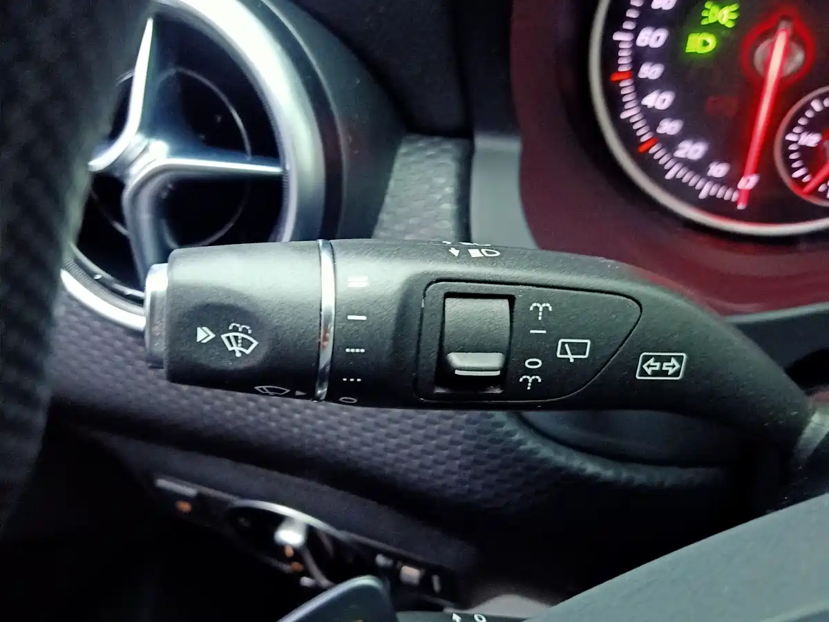 Mercedes-Benz A-Class (Import) 2016 A 180 фото 13