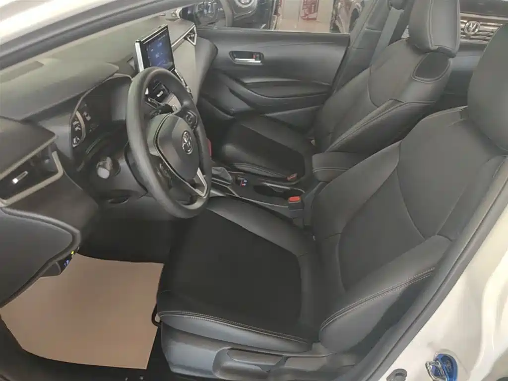 Toyota Corolla 2021 1.2T S-CVT Elite PLUS Edition фото 15