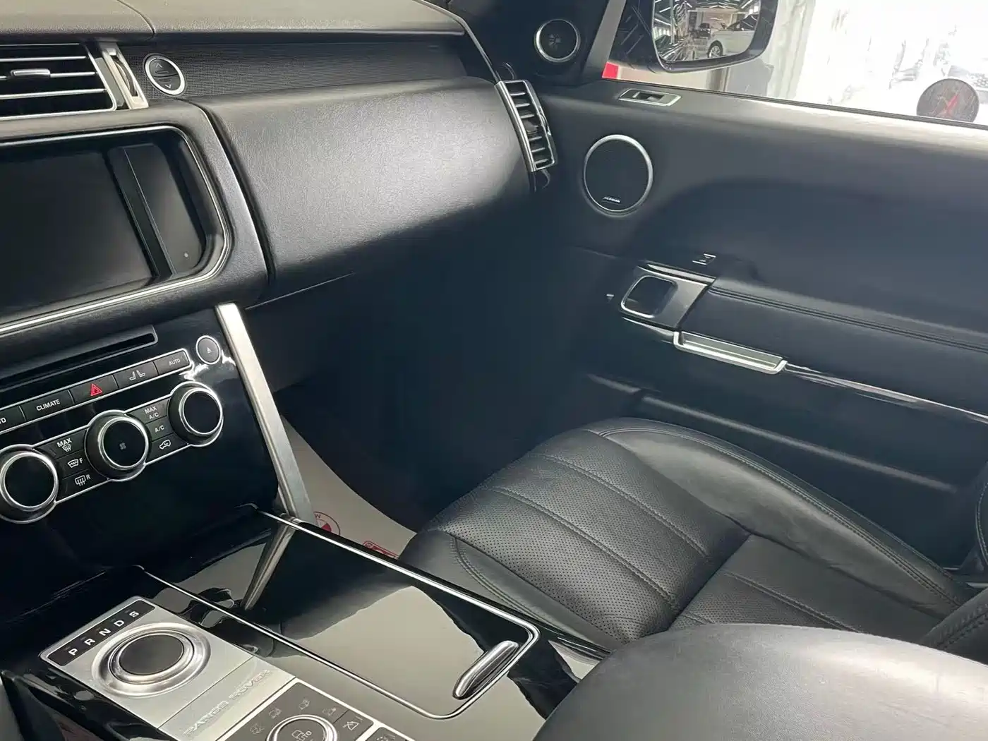 Land Rover Range Rover 2013 NA 5.0 V8 Vogue SE фото 18