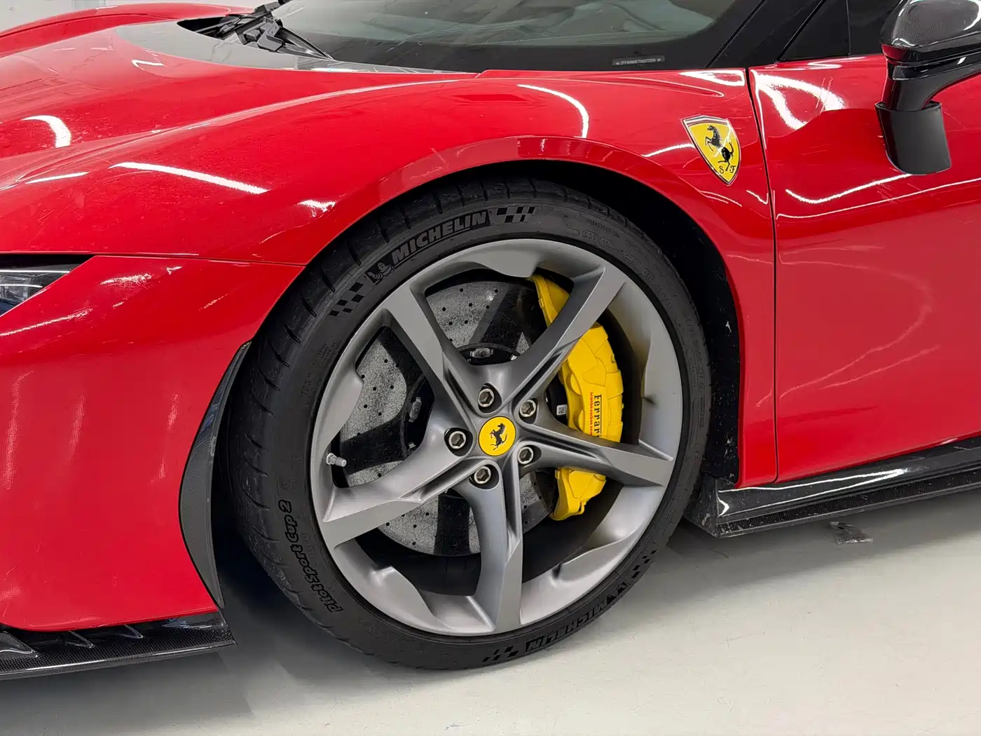 FERRARI SF90