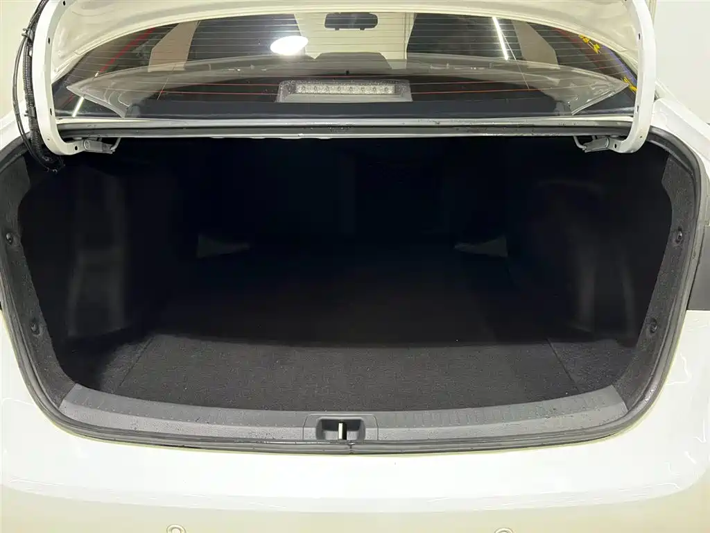 Toyota Corolla 2021 TNGA 1.5L CVT Pioneer Edition фото 7