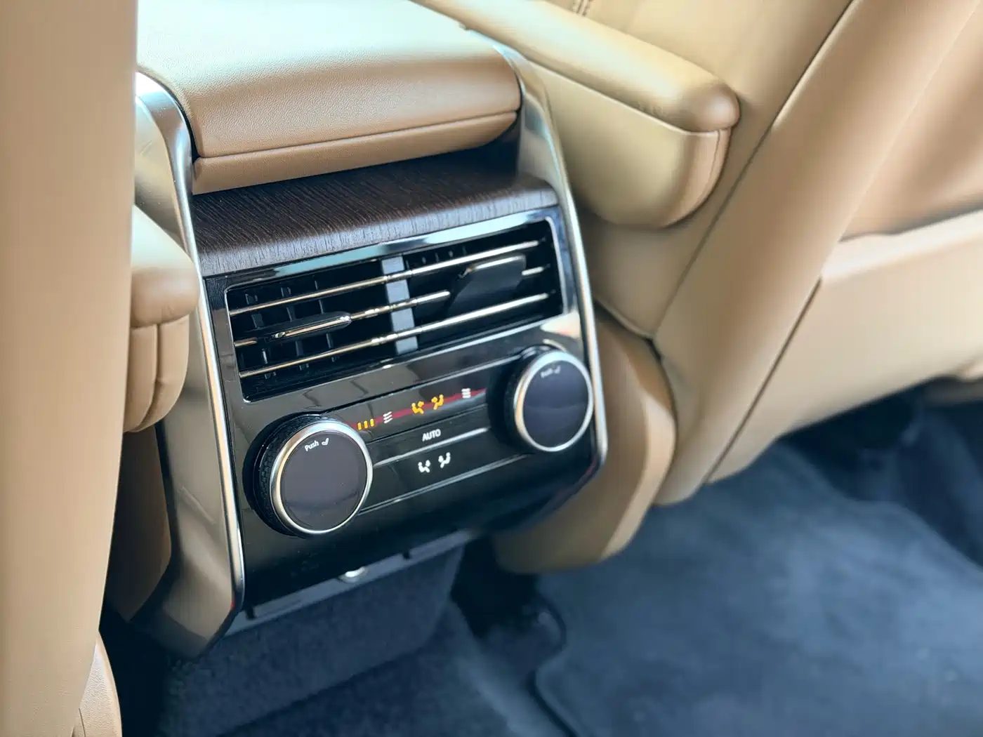 LAND ROVER RANGE ROVER