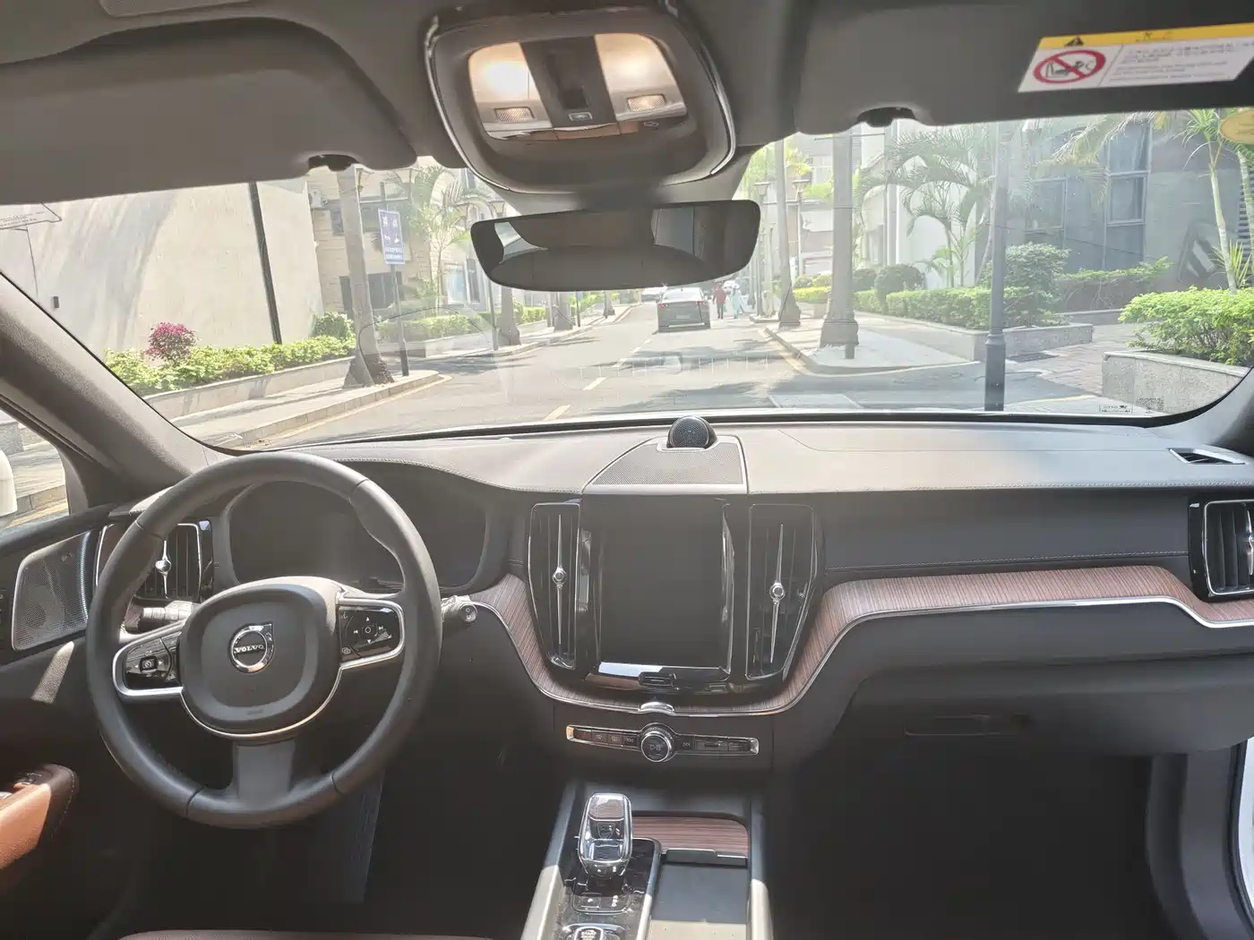 Volvo XC60 Plug-in Hybrid 2023 2024 T8 PHEV Long Range AWD Smart Elegance Luxury Edition