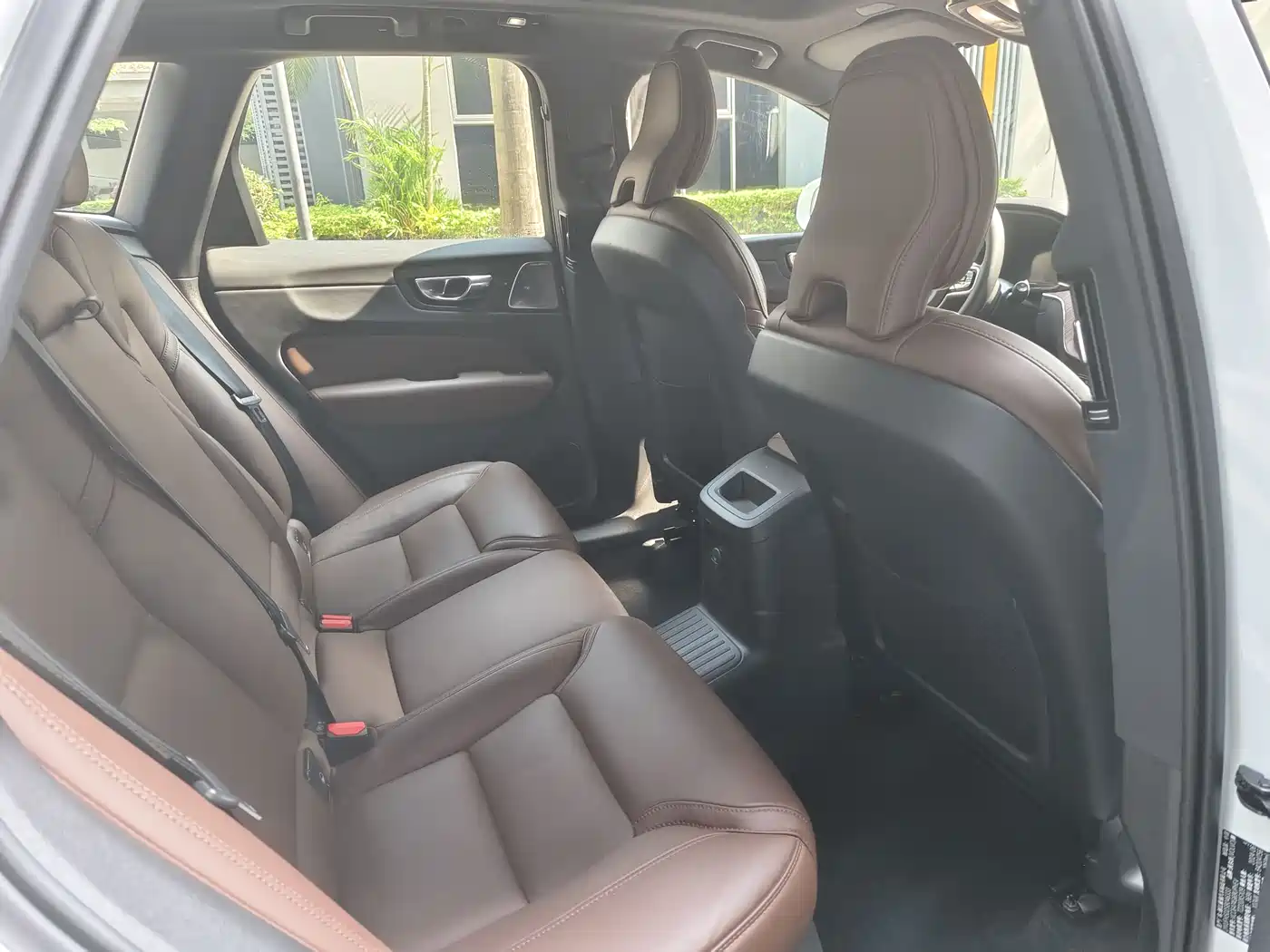 Volvo XC60 Plug-in Hybrid 2023 2024 T8 PHEV Long Range AWD Smart Elegance Luxury Edition
