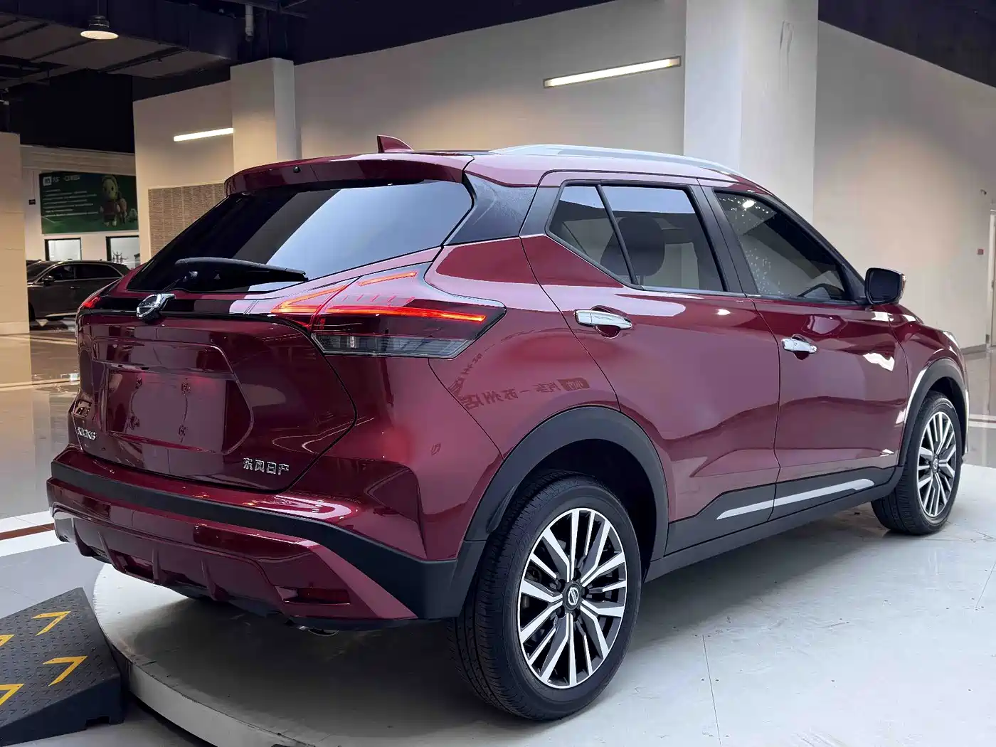 Nissan Kicks 2023 2022 1.5L CVT XV Luxury Edition