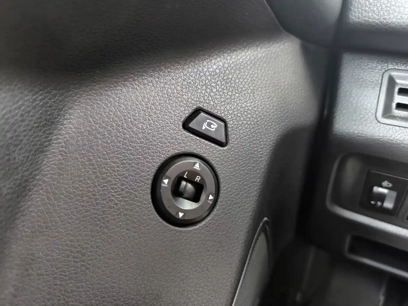 Landwind X7 2017 2015 2.0T Panoramic Flagship Edition