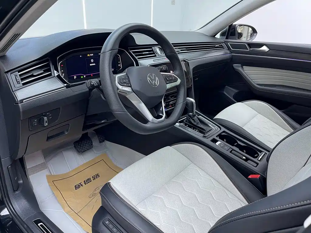 Volkswagen Magotan 2026 2026 Model 30 Million Special Selection 380TSI DSG Luxury