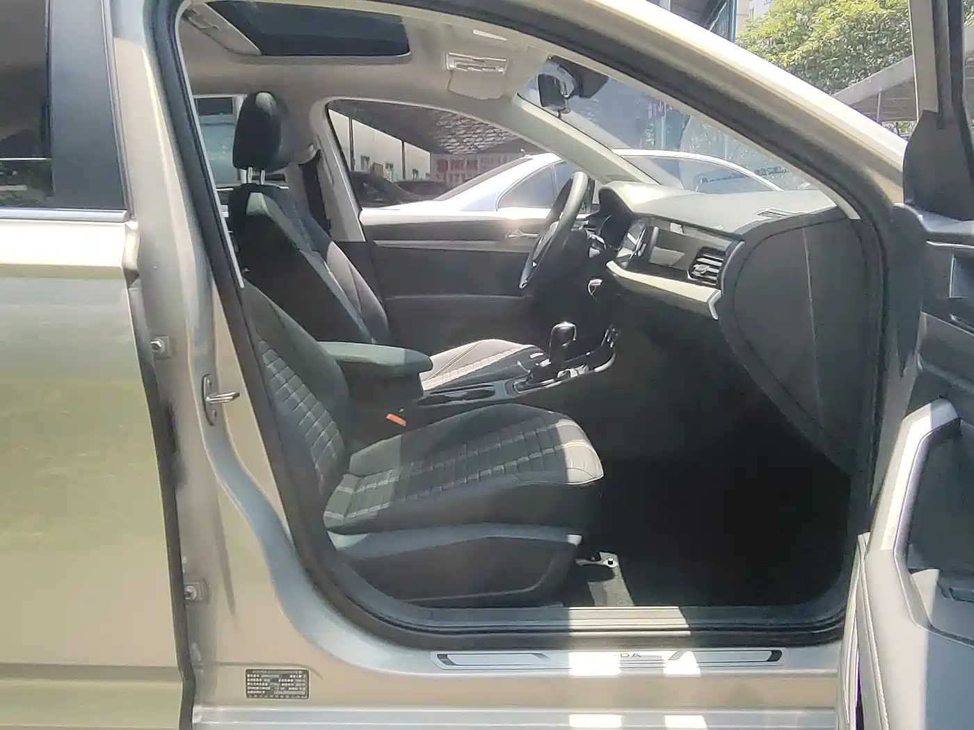 Volkswagen Lavida 2022 280TSI DSG Comfort Edition фото 18