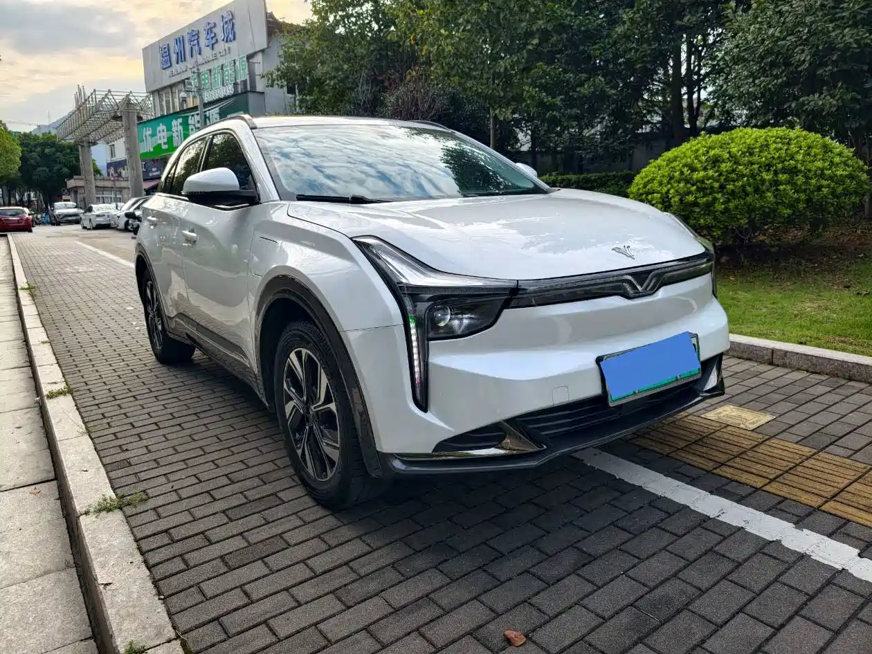 Фото 3 - Nezha Auto Neta U