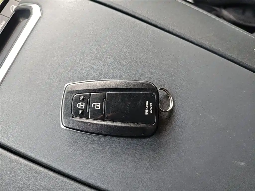 Toyota Highlander 2022 380T 4WD Luxury 7-Seater фото 9