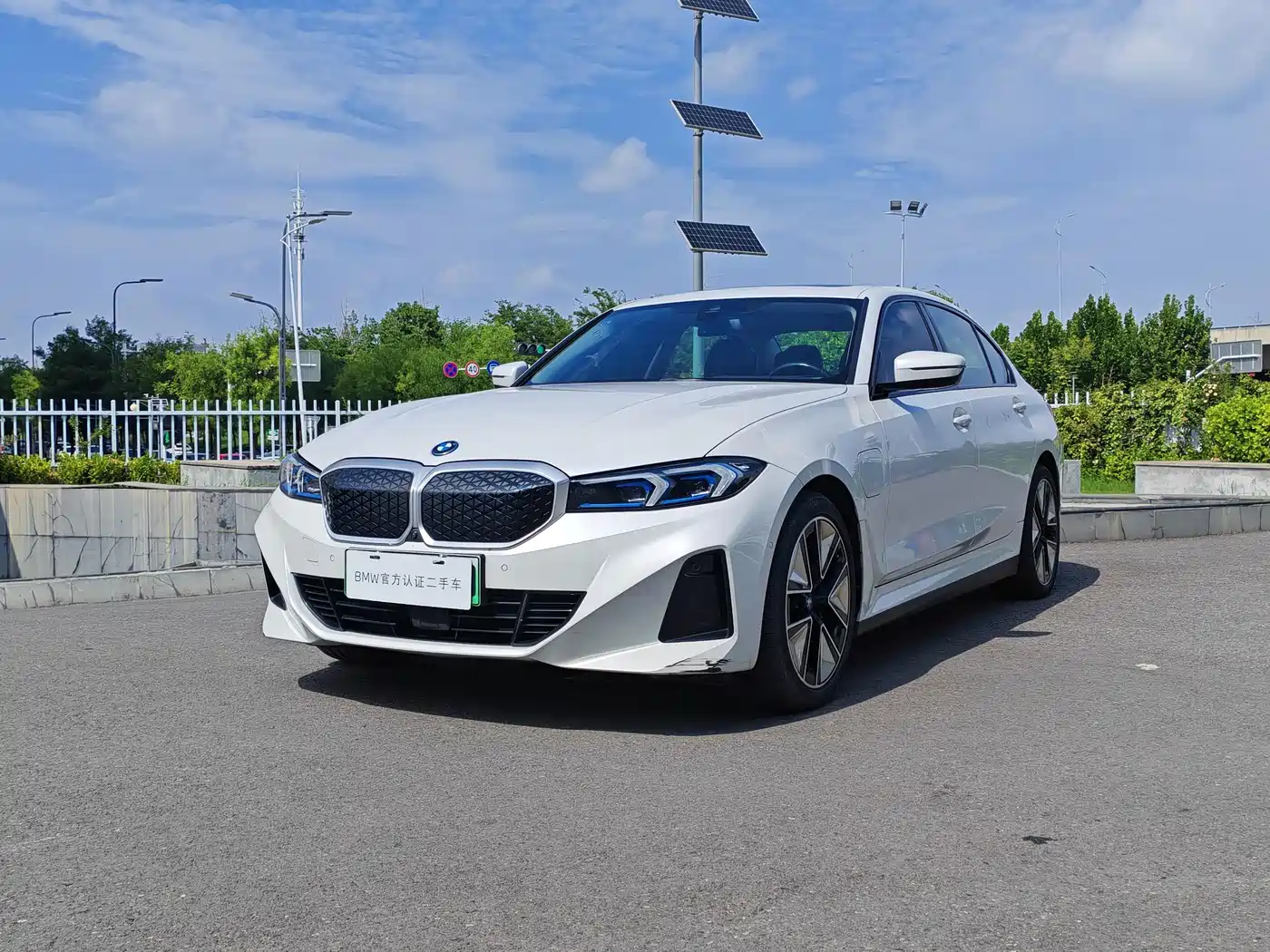 BMW i3 2024