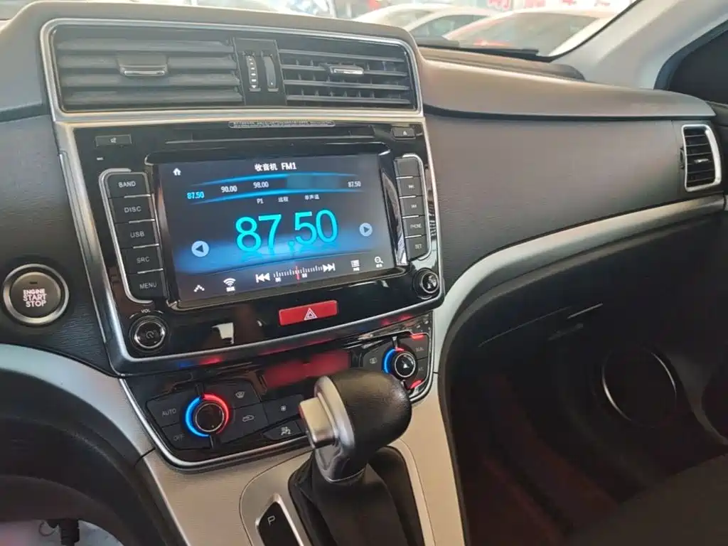 Фото 10 - Haval M6